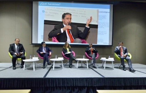 Colfecar's tweet photo. Colfecar participó en lanzamiento de Cluster de Logística y Transporte impulsado por la CCB + info https://t.co/ZBvPurRf6Q #Colfecar2018 #CamaraComerciodeBogotá #CCB #Mintransporte #Eltiempo #Portafolio #Larepublica #Elespectador #Semana #Dinero #Caracol #RCN #LaW #CMI #Noticias1 https://t.co/IQKr5dq6ty
