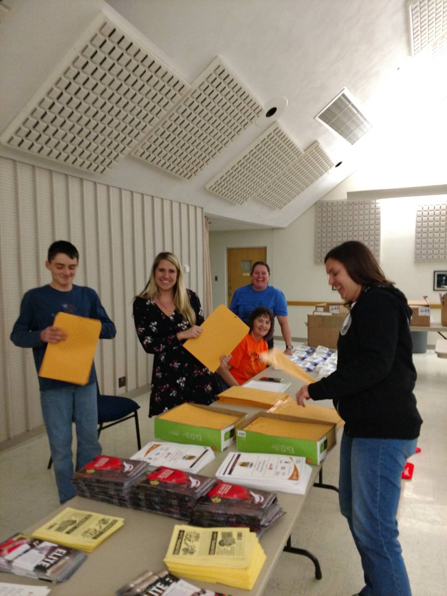 SayreTurkeyTrot's tweet photo. Race excitement builds tonight! THANK YOU Guthrie Sayre Turkey Trot volunteers for stuffing almost 800 race packets, organizing 1000 race shirts, and moving cases of water and snacks tonight. You are the best! https://t.co/nAHjaRXRlP