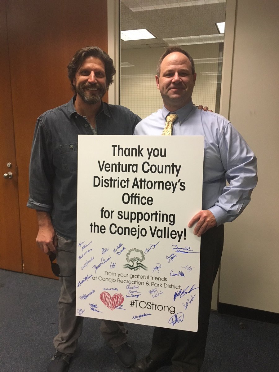Ventura County Da On Twitter A Surprise Visit From Conejo Recreation And Park Manager Jim Friedl Today Who Presented The D A S Office With A Thank You Poster For Assisting Borderline Victims The