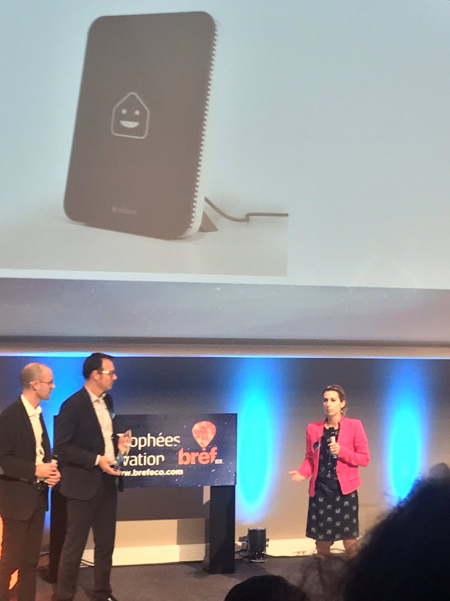 CarineMayol's tweet photo. @Absiskey félicite pour le trophée grande entreprise @AldesOfficiel https://t.co/BJI3GSN6wi