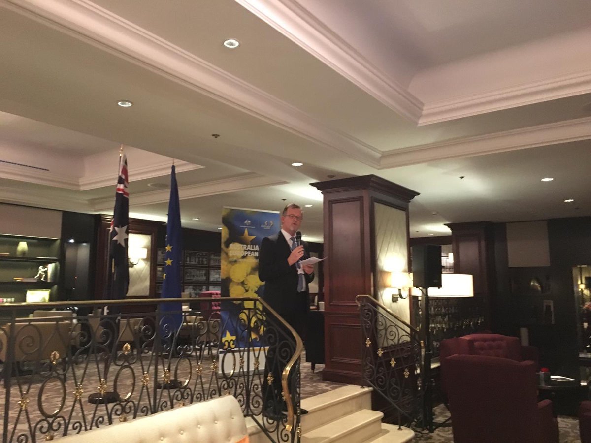 Pleased to welcome @EUAusForum delegates tonight in Brussels. Innovative ideas coming out of the #EUAusForum Emerging Leaders so far. Great to have these timely discussions while 2nd #AusEUFTA round are taking place in Canberra.