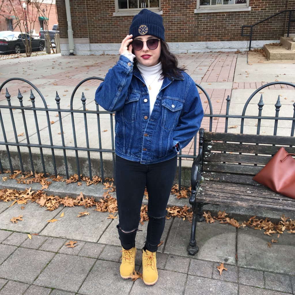 AmyCim's tweet image. Another ootd bc I’m proud of myself 😭