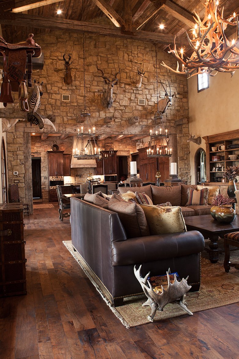 HWDCo's tweet image. We’ve been talking about natural-face post oak a lot lately...because it’s a bad to the bone product. But don’t forget that we manufacture products from 5 salvaged wood species. This is Texas MESQUITE. Extremely durable and always beautiful. #mesquite #woodfloor