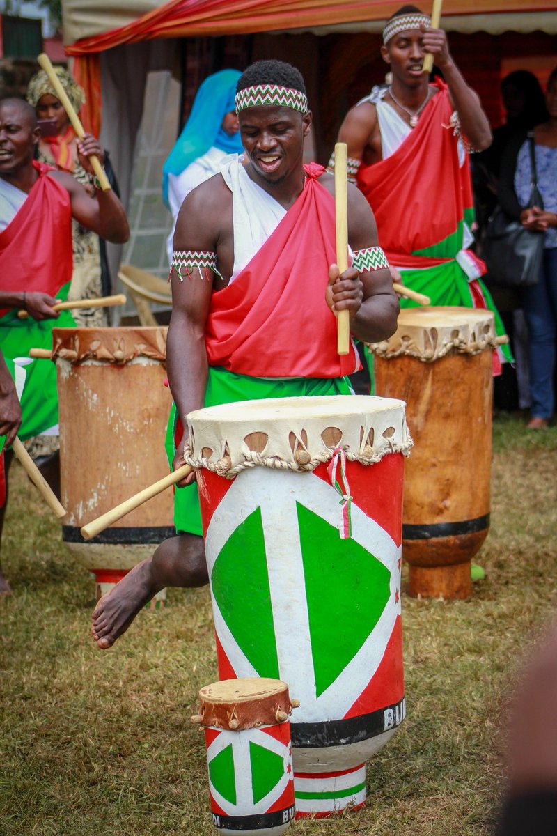 AgudzeDance's tweet photo. Everything in the universe has a rhythm, everything Dances. 
-Maya Angelou
#africandance #africanculture #africandrumming #African #africanart https://t.co/btQFOjIeTx