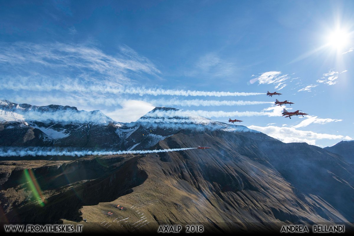 fromtheskies08's tweet photo. Direttamente dalle alpi bernesi ecco il nostro reportage fotografico di #Axalp 2018, l'esercitazione di tiro aereo organizzata dalla Forze aeree  svizzere.  👉 https://t.co/9ZiNKQked5 https://t.co/id0Dq4vhJP