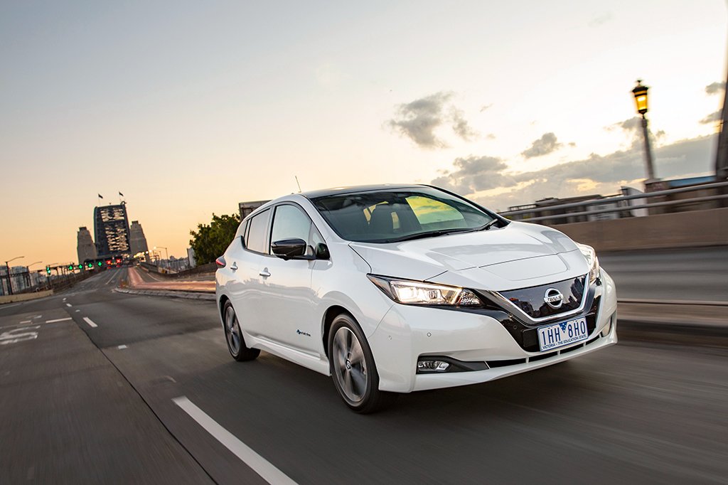 StephenHoltzman's tweet photo. El nuevo #Nissan #LEAF es reconocido con el premio " #InnovaciónVerde ". #Nissan_Aus #NissanMotor #Drivecomau https://t.co/5AVQo14t2K https://t.co/z0TvGplOnf