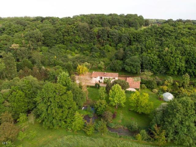 FrenchPortal's tweet photo. Eleanor's Pick of the Day
Poitou-Charentes > Charente > Near Ruffec - 480,000 euros.
A beautifully renovated 15th century mill, dating back to 1407, within its own very secluded grounds of 14 acres including woodland and private river frontage. https://t.co/315DTZpMxP #fishing https://t.co/fYWAzzCKrQ