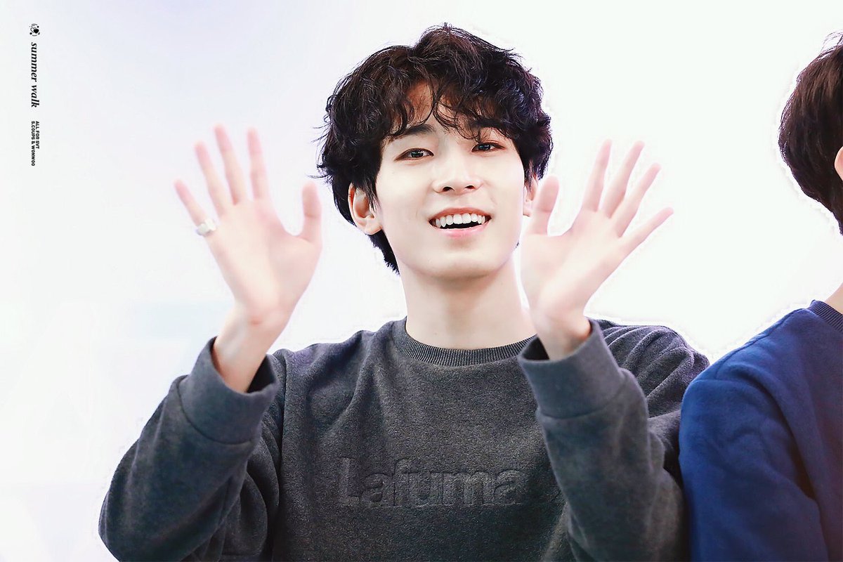 11/20/18 HAS BEEN ARCHIVED AS ONE OF MY FAVORITE WONWOO DAYS LOOK AT HIM