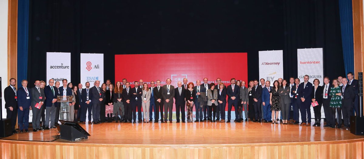 Cre100doEs's tweet photo. Gracias a todos los asistentes, empresas y a todos los que formais parte de la familia #CRE100DO ! Sois todos increibles https://t.co/YSHiNrgTrj