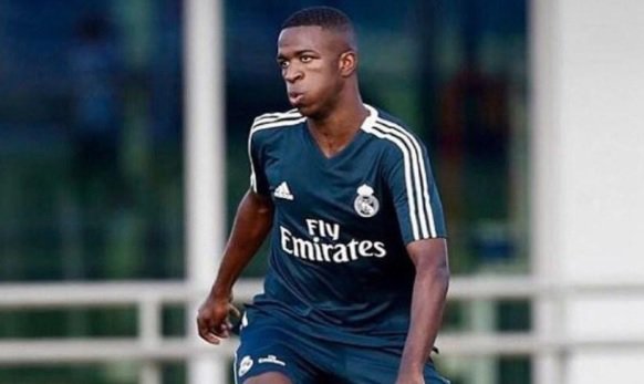 Vinicuis utiliza al Villarreal CF para lanzar ultimátum al Real Madrid ow.ly/MSns101mwiZ