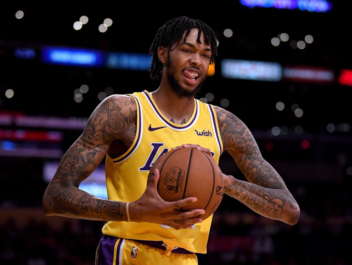BonnerMVP_'s tweet photo. Cleveland will receive Brandon Ingram and a second round pick from the Lakers for JR Smith. 🔥🔥🔥

(via: @wojespn) https://t.co/C8hobxl0JB
