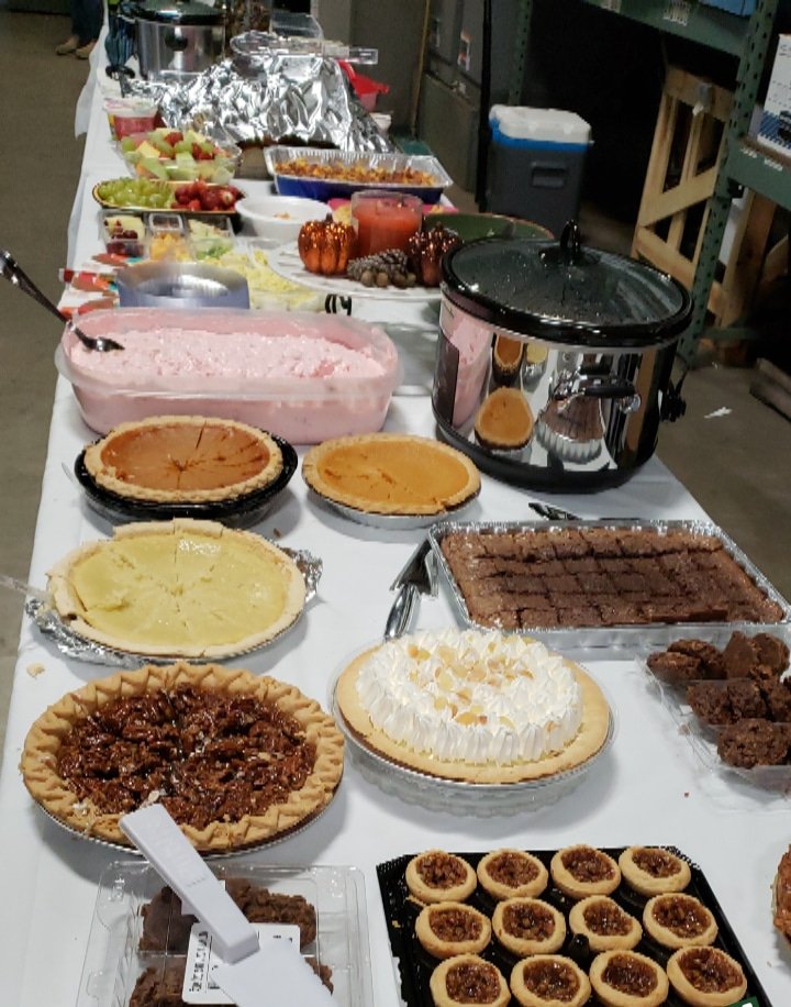 BrownleeMorrow's tweet photo. Happy Thanksgiving!

This year we're thankful for all of the great cooks that are part of the Brownlee Morrow family! https://t.co/RYe7OfK1wD