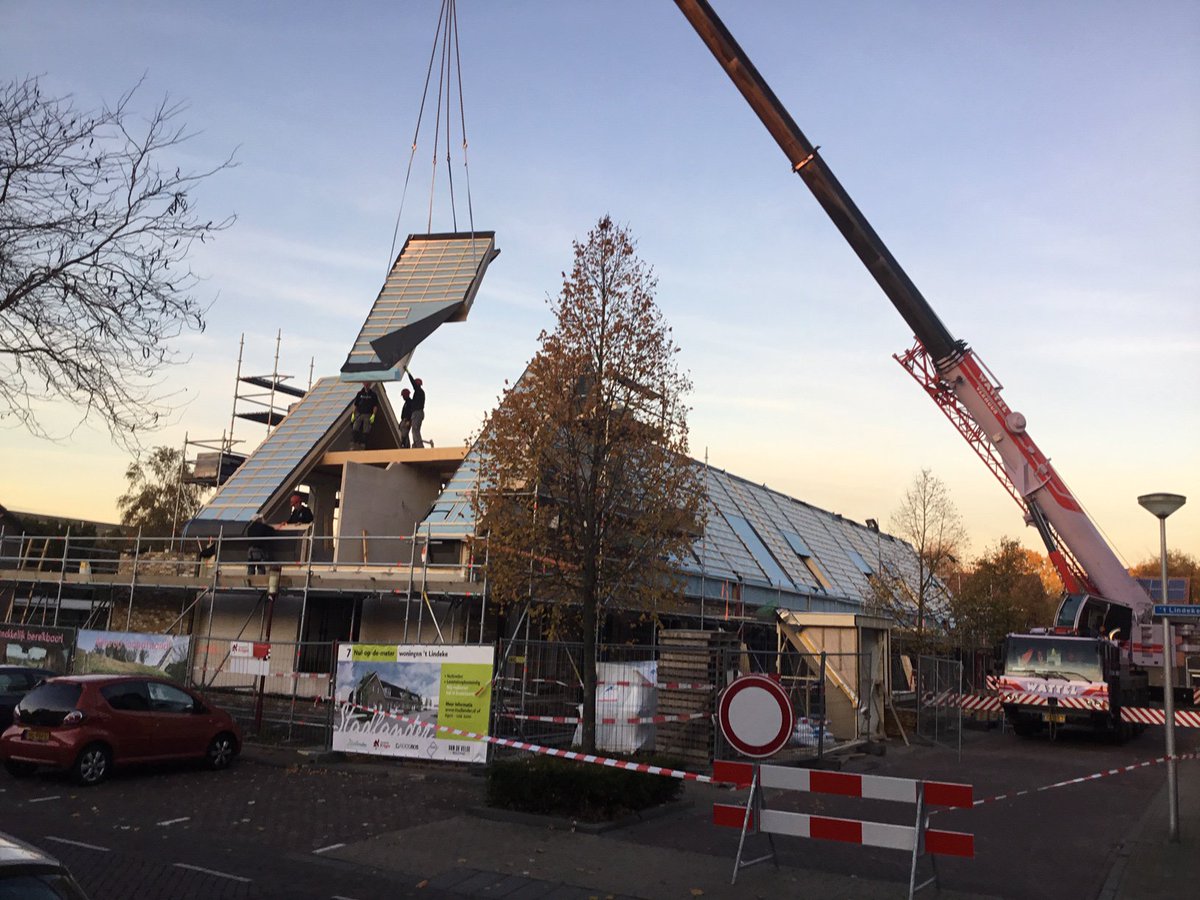 Kappen geplaatst 7 nul-op-de-meter woningen #Halsteren