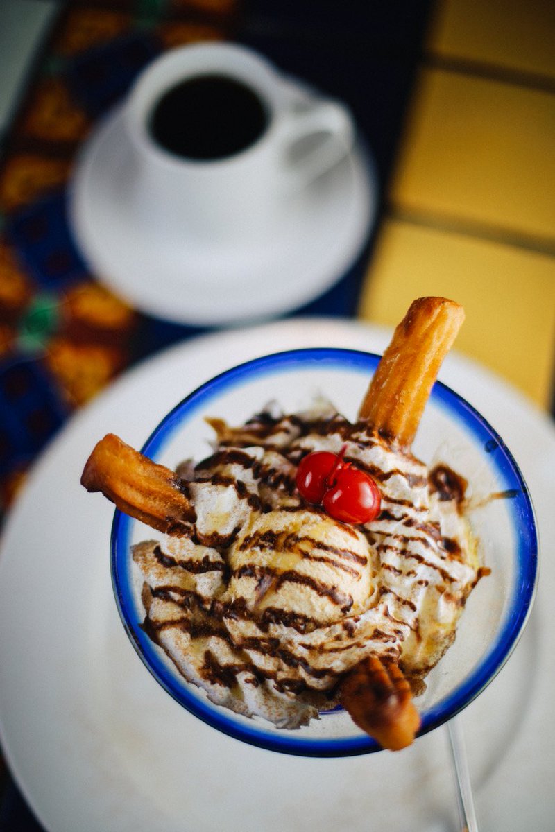 Emilianospgh's tweet photo. This week begins the season of #holiday fiestas! For a #limitedtime, when you place a #fiesta order for 20 or more, receive a #FREE tray of #churros! https://t.co/Nex5nZfYEl