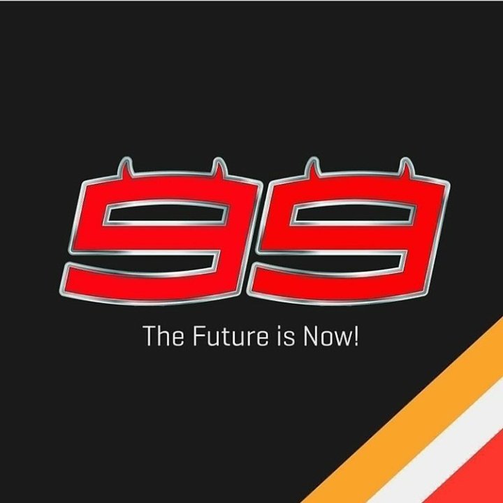 DavidSH47's tweet photo. @lorenzo99 Nuevo aรฑo, nueva moto, nuevo equipo, nuevo reto, pero la Misma Ilusiรณn!!! Gracias Espartano!! Orgulloso de Ti, no pude elegir un #IDOLO mejor!!! #JL99๐ #JLTEST #Xfuera @ValeraPlaymaker @chicholorenzo https://t.co/zV0pPd90Ng