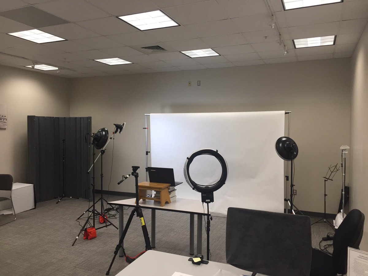 SPFAdvisor's tweet image. Found a studio to do some recording Working on some videos today 👍