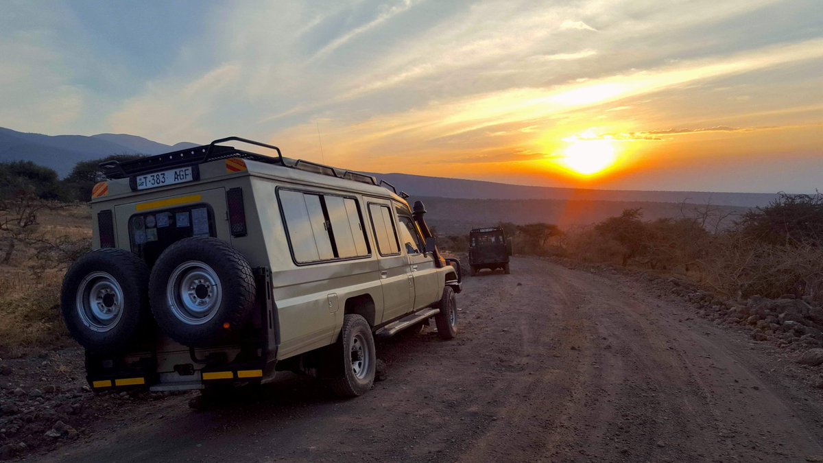 JayAhmed132's tweet photo. Safari in Tanzani last July.
(Photo by fellow travellers)
#safari #trekking #africa #JayManTravel #sunset #sky #views #travelingram #beautiful #landscapephotography #sunrise https://t.co/xcRUR1vP1q