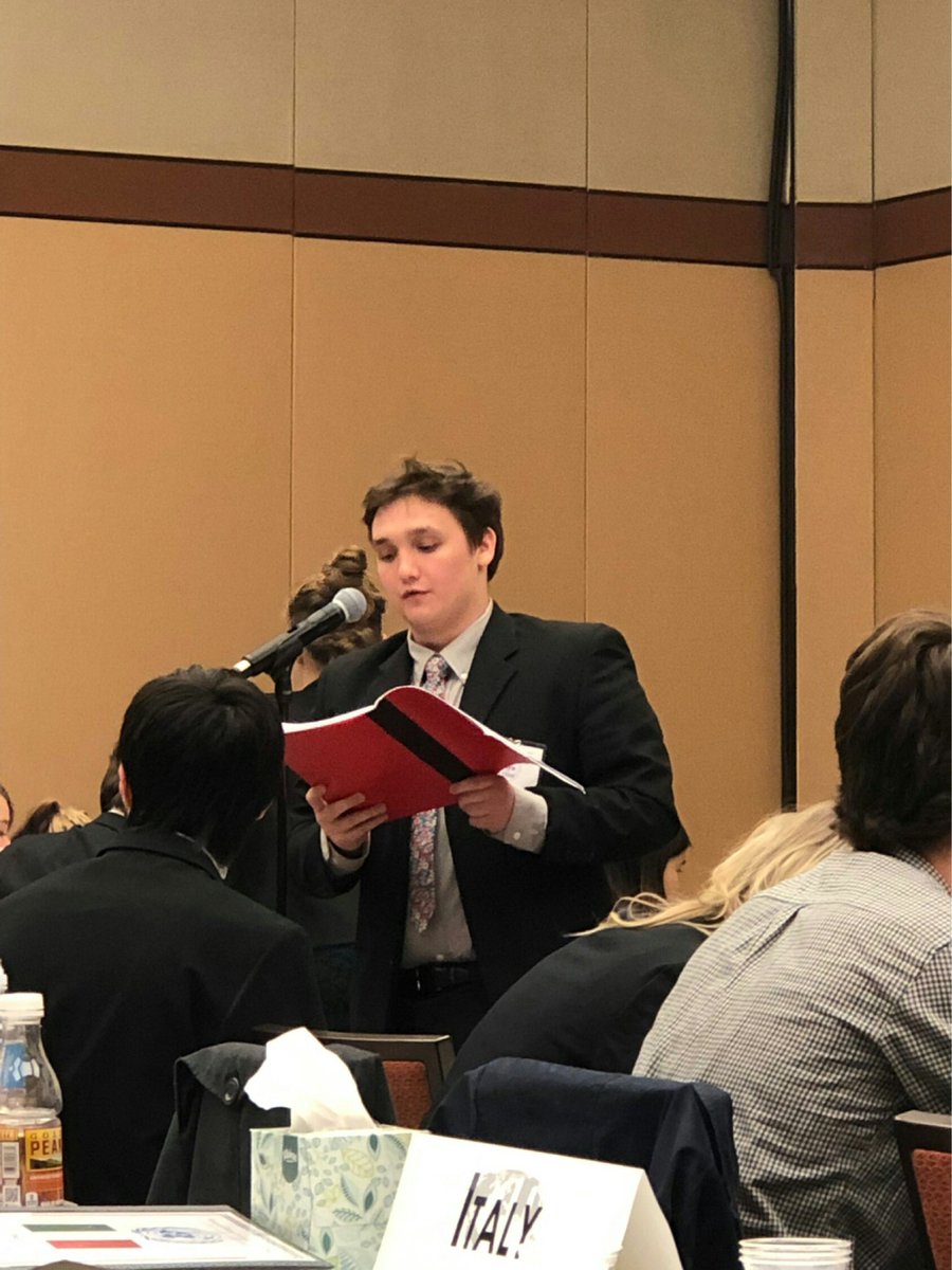 genXprofessor's tweet photo. #JCCC Model UN students in committee at #AMUN2018 @ModelUNjcccedu @JCCCStudentLife @JCCCtweet @JCCCprez https://t.co/oIvQFDqRJY
