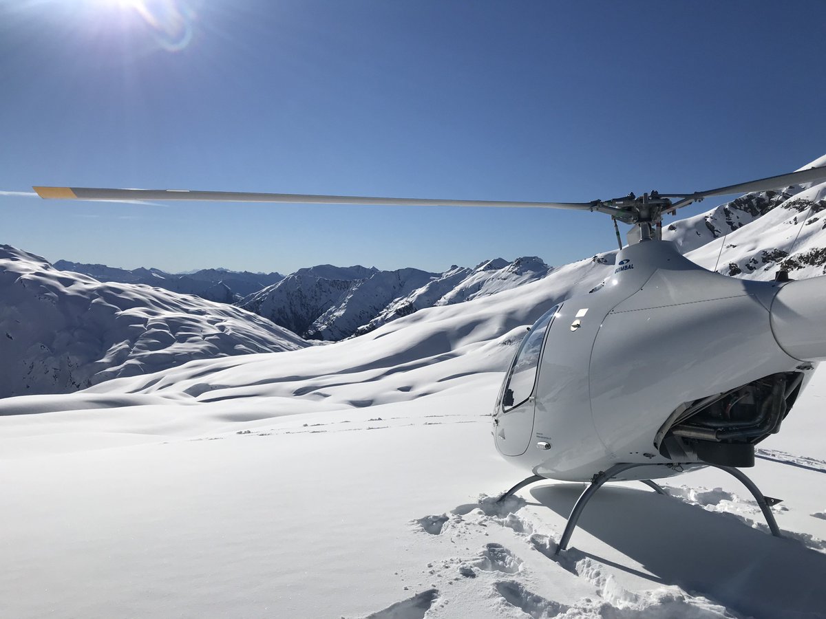 wanakaheli's tweet photo. Snow snow snow!! All this fresh snow means spectacular snow landings on our local Wanaka trips! 👌❄️🚁🏔️ https://t.co/HpgIuFmux1