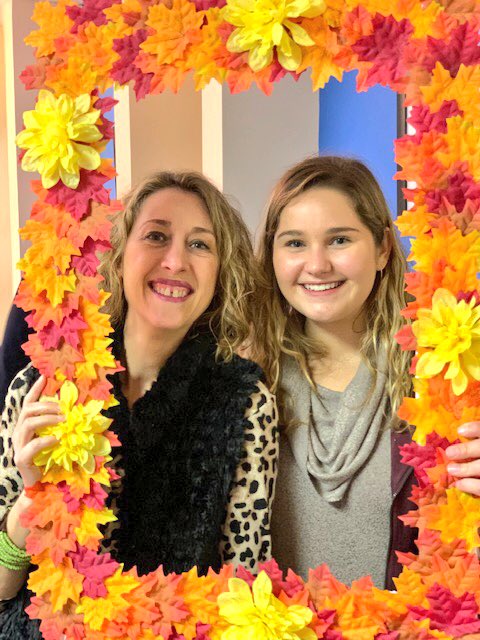 AGACGFM's tweet photo. Fun afternoon at the national office during our annual #Thanksgiving crockpot cook-off! We’re so thankful for our dedicated and brilliant staff...who also happen to be good cooks! 😋🥧 🍂 https://t.co/uUqIrku7Zx