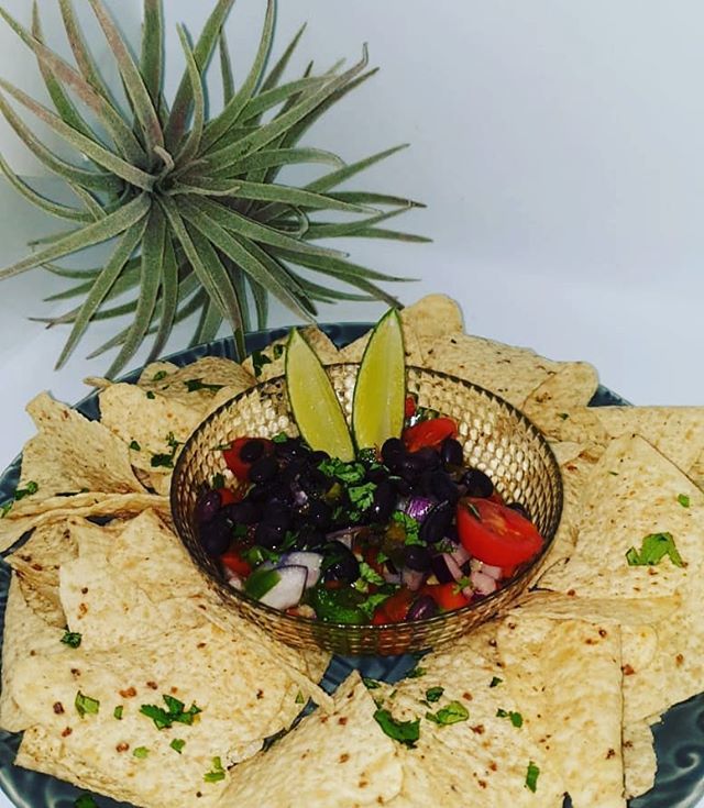 ts_a_casa's tweet photo. As mil caras dos nosos Nachos 😚 •
•
•
#tsacasa #amazoniascq #vexetariana #coctel #gayfriendly #chuecagalega #caminofrances #galizatropical #santiagotropical #compostelatropical #scq #santiagodecompostela https://t.co/HHU3acF3ru https://t.co/1TUNkVP7zo