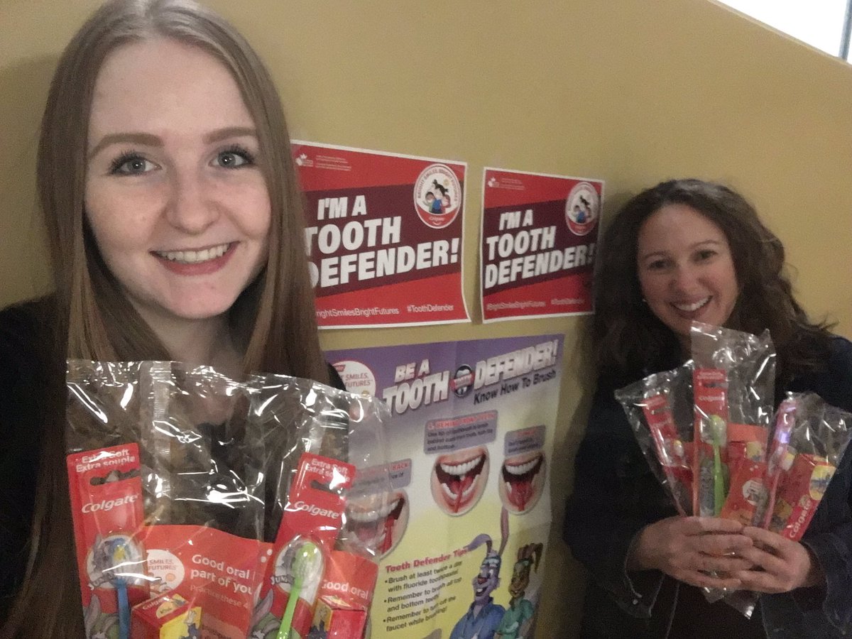 1stvisitbyage1's tweet photo. #brightsmilesbrightfutures #toothdefenders @theCDHA https://t.co/PcSO4CxAZL