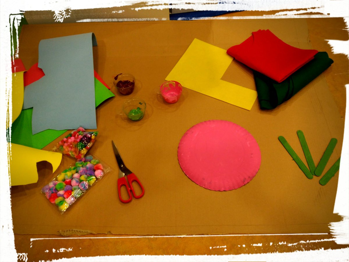 Hay proyectos que enamoran, cómo las personas a las que van dirigidos. Hoy, como todos los días, vive la sordoceguera!!
#LosSordociegosPueden#Sordoceguera#ManosQueSuman
@listasparaganar