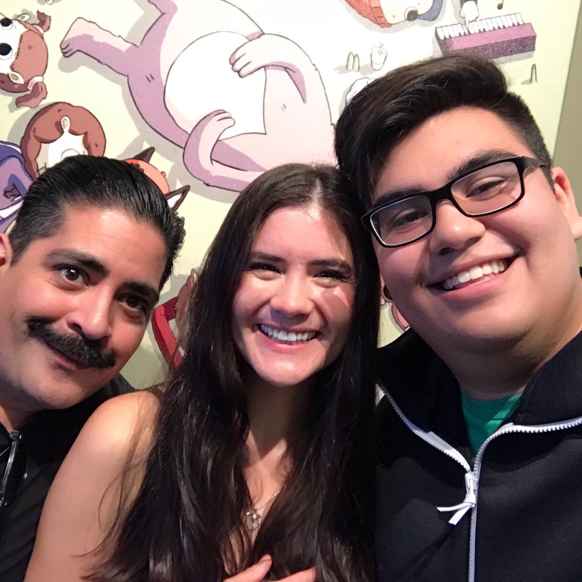 MiliziaCristina's tweet photo. Recording with these excellent goofballs today!! Can you guess where we are? ❤️☺️🌈 #voiceactors #animation #cartoons #animatedseries #voiceoveractors #voiceovertalent #makingcartoons #cartoonvoices https://t.co/YmVFqROwIP