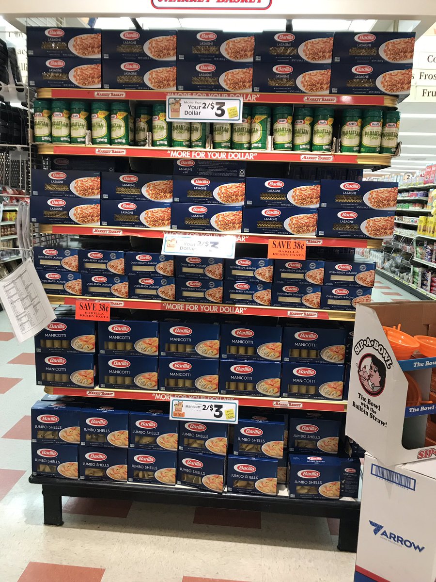 GregoryPliska's tweet photo. More Market Basket Nashua (store 43) @CPGThanksgiving https://t.co/C7dp8Bv30z