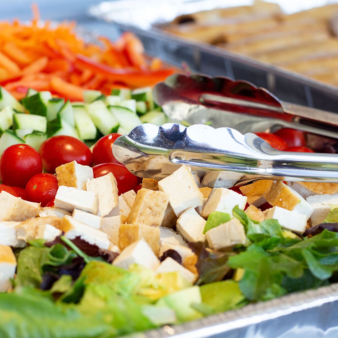 thrivercompany's tweet image. Easy on the eyes, delicious, and healthy 🙌

#Platterz #FoodLovesCompany #Salad #Health #Greens