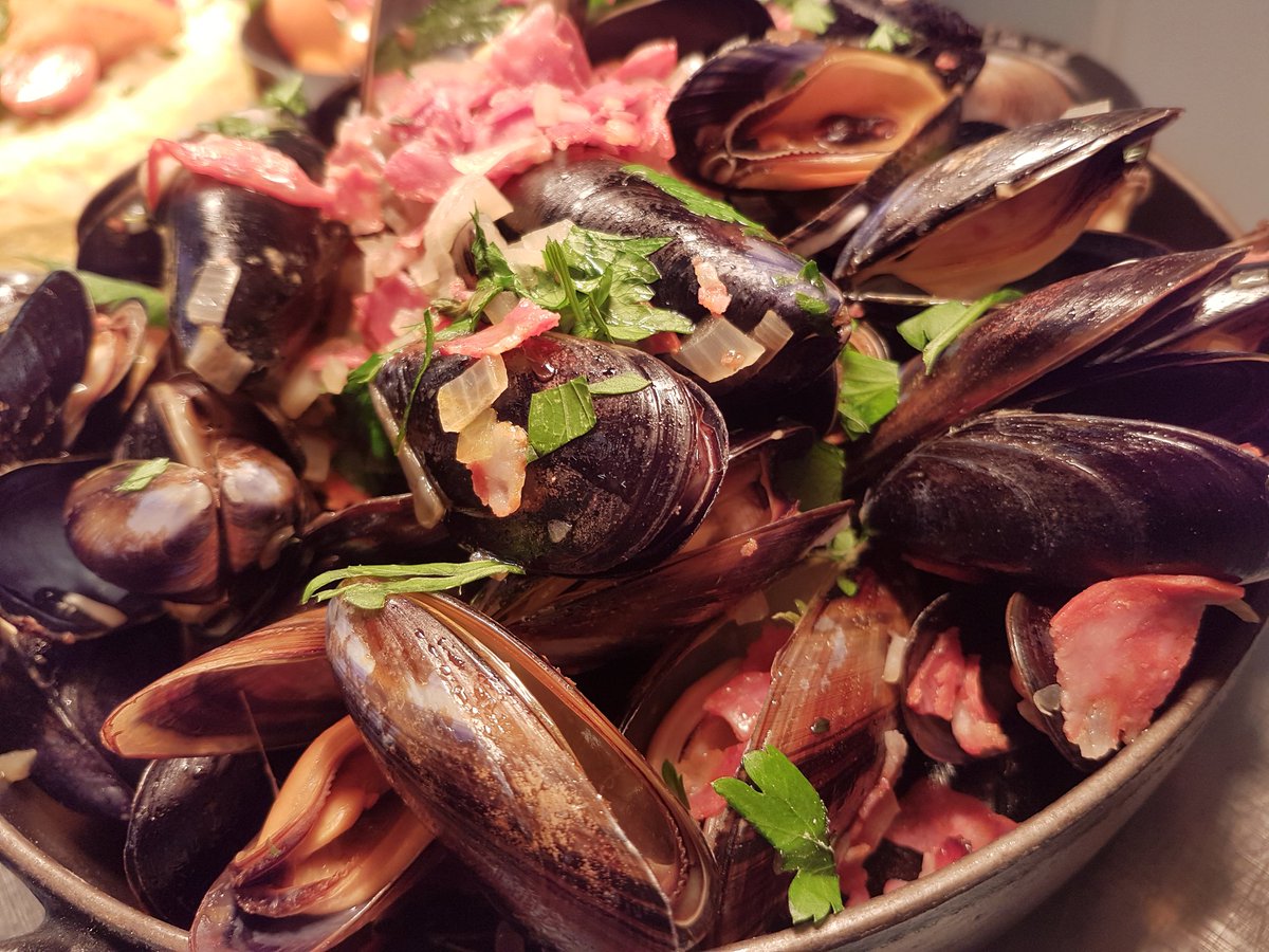 Emma Lidgitt tweet media