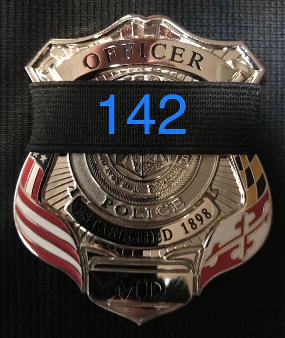 delmarvablue's tweet photo. Candlelight vigil 5pm in downtown #SalisburyMD. Come together in honor of Officer Aaron "Bull" Hudson. #sbymd #SPD https://t.co/aLiCRW63L3