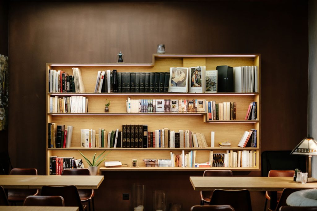 If you’re serious in starting your own business and want it bad enough for the long term and really make a difference in your life, here are 17 essential know-how to prepare you for the battle ahead.
beautyandcherries.com/business-books…