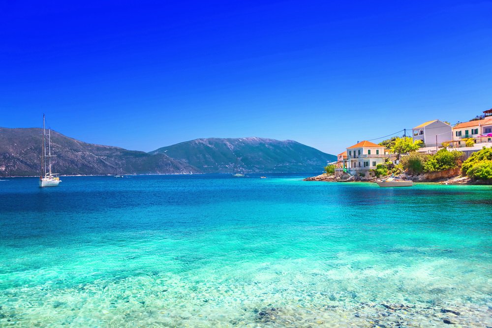 CephaloniaP's tweet photo. This green island with its breathtaking beaches and crystal clear waters of greenish-blue colours will take your breath away. Kefalonia a gem in the Ionian Sea! Choose the ideal base! #CephaloniaPalaceHotel #Kefalonia #visitgreece
https://t.co/Ch3q4C5v6K https://t.co/LTaZiH4dSj