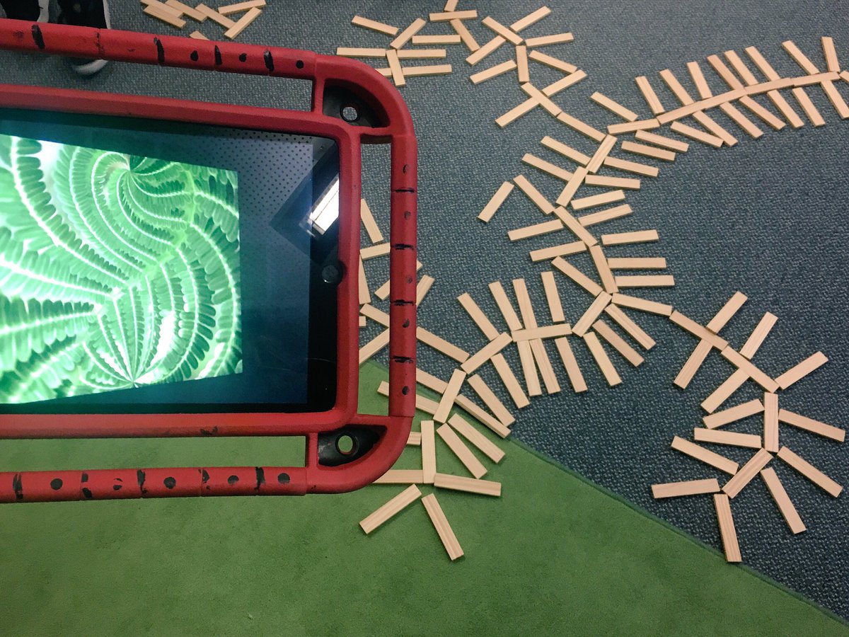 thaler88's tweet photo. @isdedu Fourth graders using @KAPLA to recreate patterns that are found in nature. Next step, how can we recreate the same patterns on a computer using @PicoTurtleArt? #pattern #nature https://t.co/IBelUc6sIa