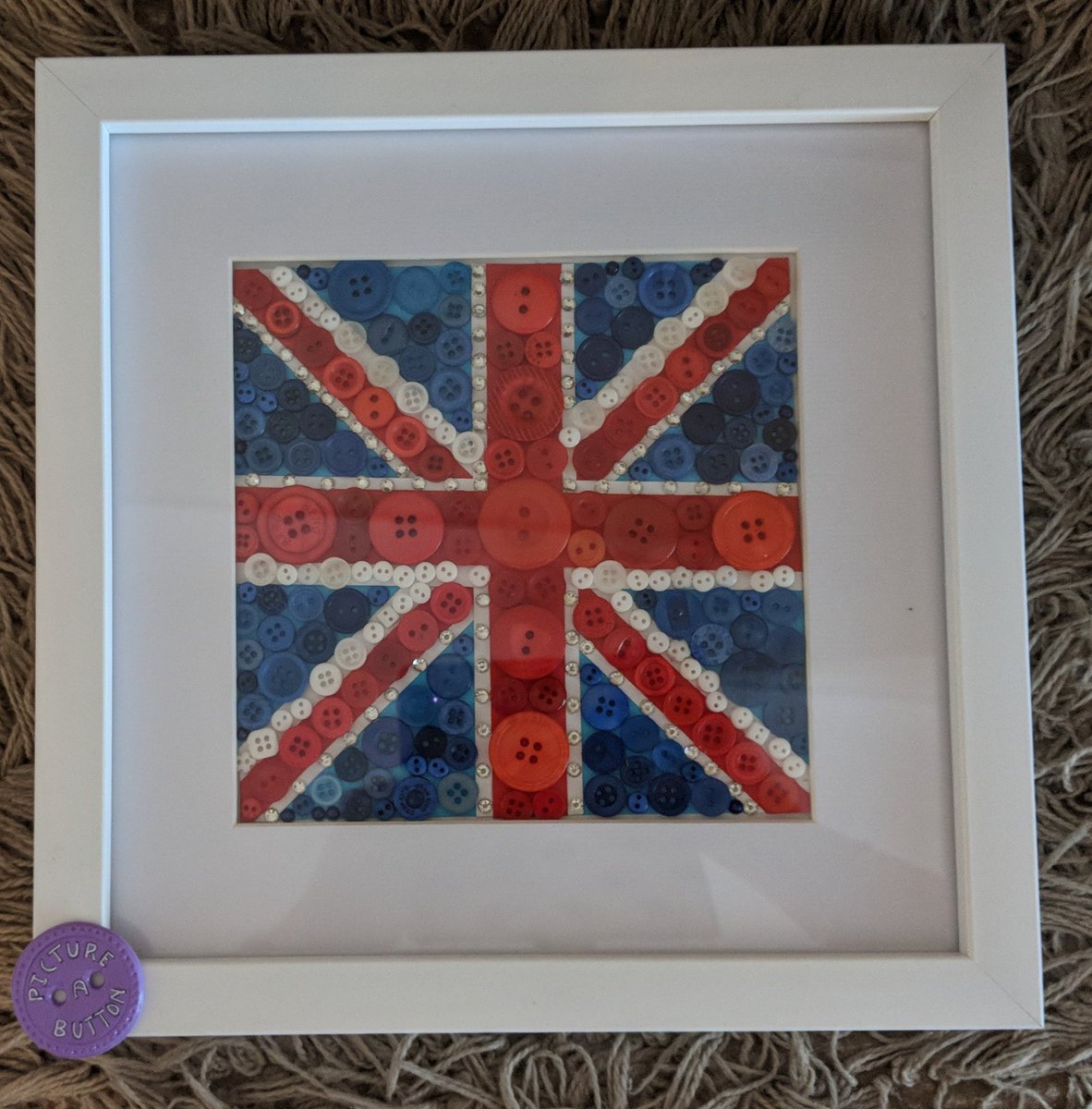 Pictureabutton9's tweet photo. #unique #oneofakind #forsale #uk #greatbritain #htlmp #hmuk #ccc #hmfu #crafterscommunity #letsbeseen #madetoorder #pictureabutton #craftbuzz #handmade #buttonart #britishflag #british #buttons #handmadehour https://t.co/9jzbPBQBi4