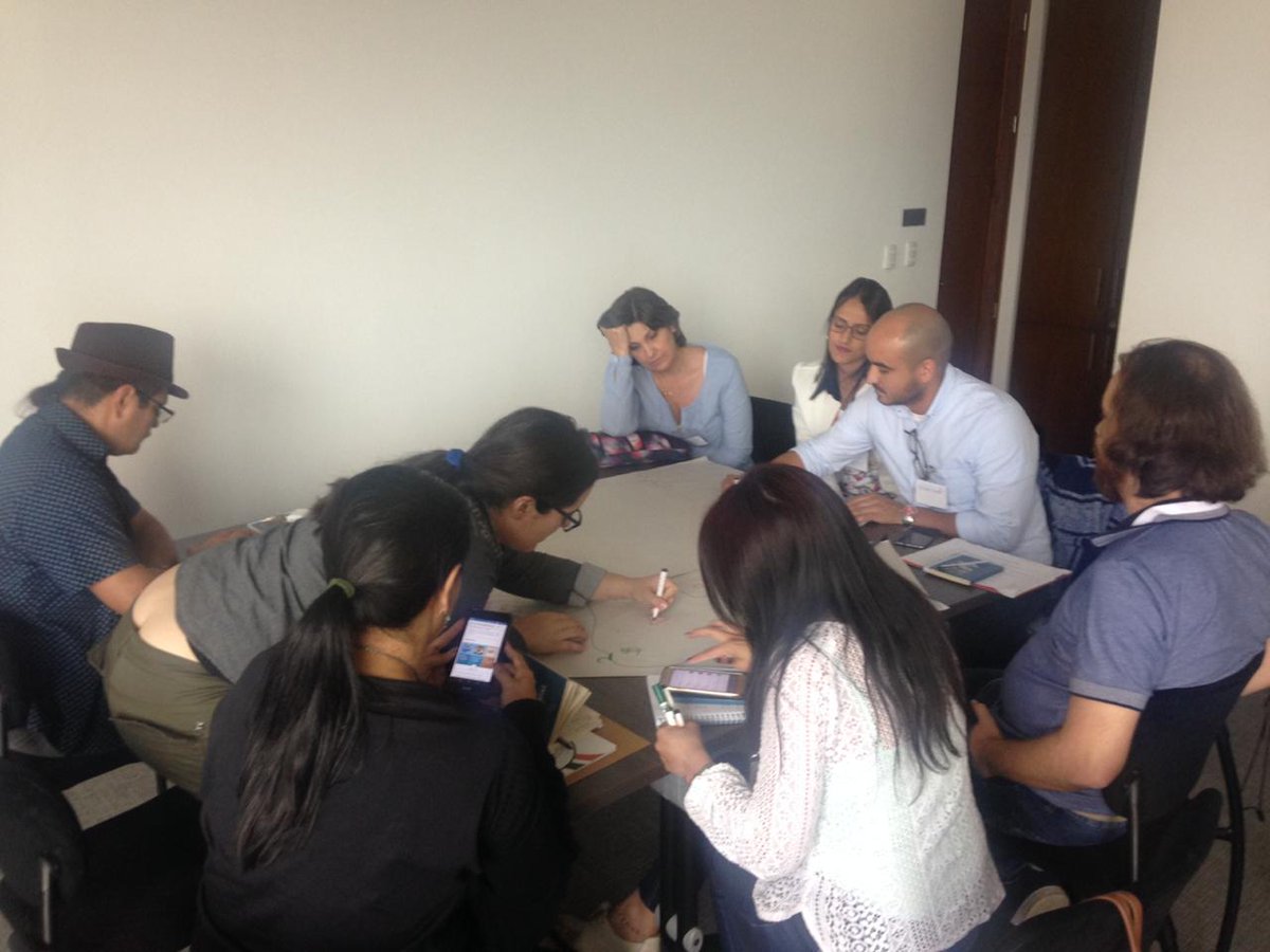 faongant's tweet photo. Taller StoryTelling #FAONG30 https://t.co/K1pglXPUW4