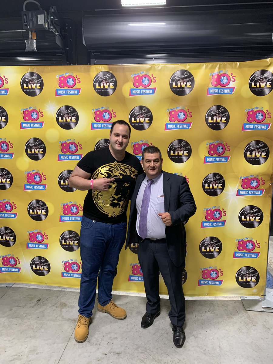 RonRafaelS's tweet photo. VIP Backstage @ #80sMusicFestival #ILovethe80sMusicFestival #MiramarRegionalPark #MiramarAmphiTheater #RonRafaelS #RonRafael #RonShimshilashvili #RonRafaelShimshilashvili https://t.co/eNJIoICY0q