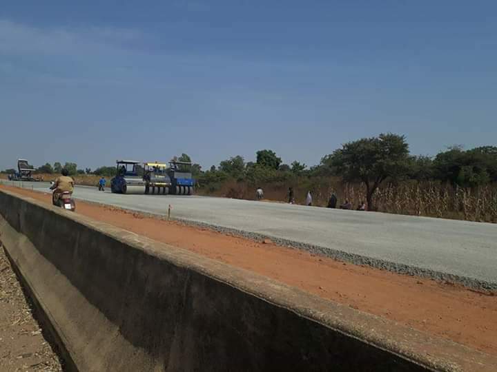 BNMCSokoto's tweet photo. #ThankYou PMB.
Ongoing express way from Kano to Kaduna is in progress #BabaIsWorking https://t.co/0jAfXJdB2C