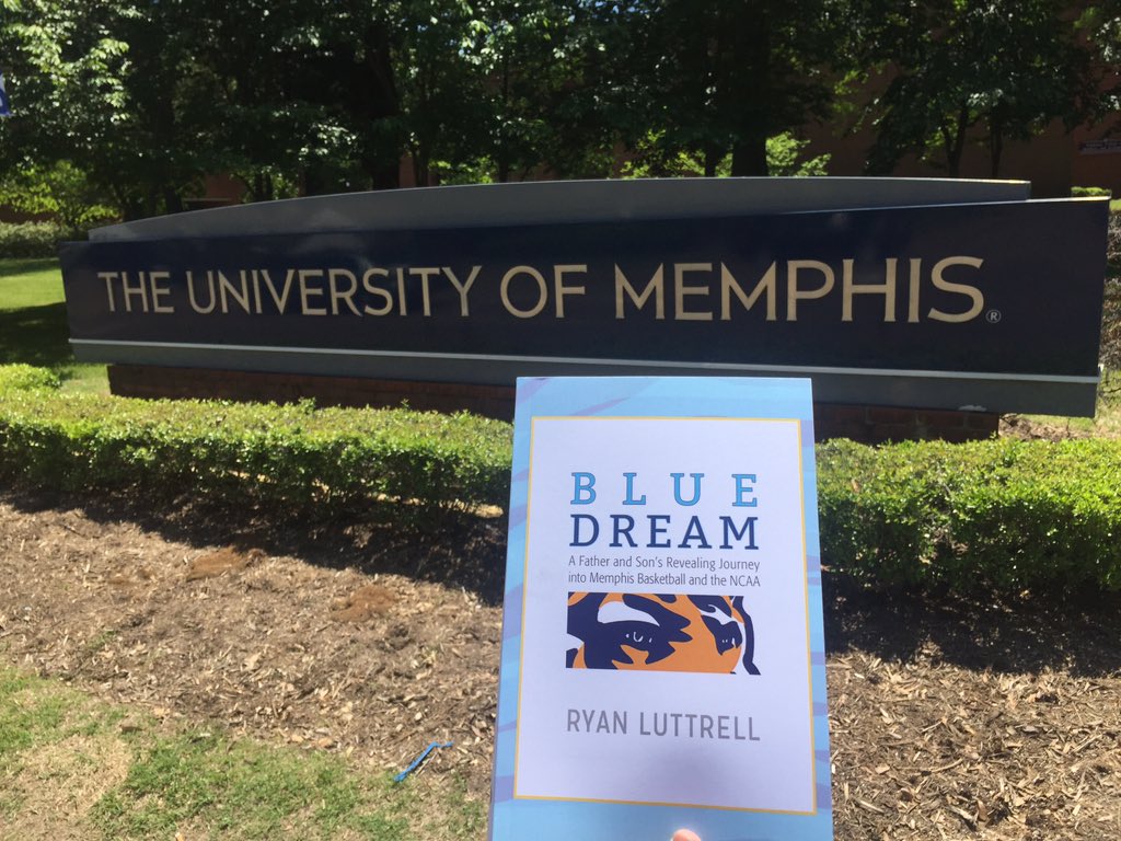 BlueDreamBook18's tweet photo. Congrats to Coach Penny Hardaway on getting a commitment from the #1 player in the country today!  Check out my book Blue Dream for a comprehensive review of Memphis basketball!  Makes a great gift for any college b-ball fan!  #memphis #memphisbasketball #pennyhardaway #bluedream https://t.co/fb58klttpO