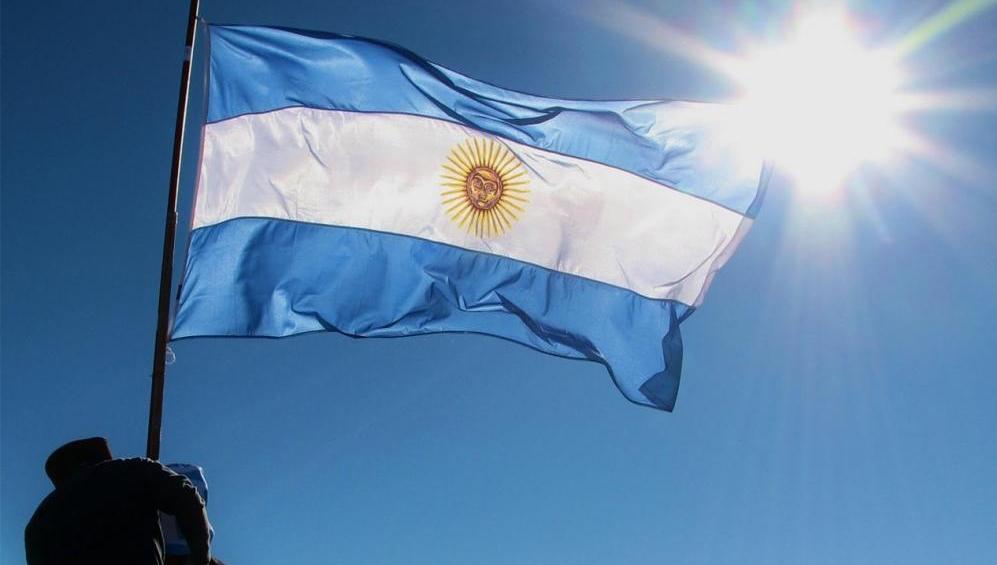 Hoy en Distintos Parecidos ... "Día de la Soberanía" 🇦🇷️

Prendete a la pantalla de Señal U desde las 19 hrs

📺 Canal 30 TDA Canal 22 de Supercanal Digital 
💻 unidiversidad.com.ar