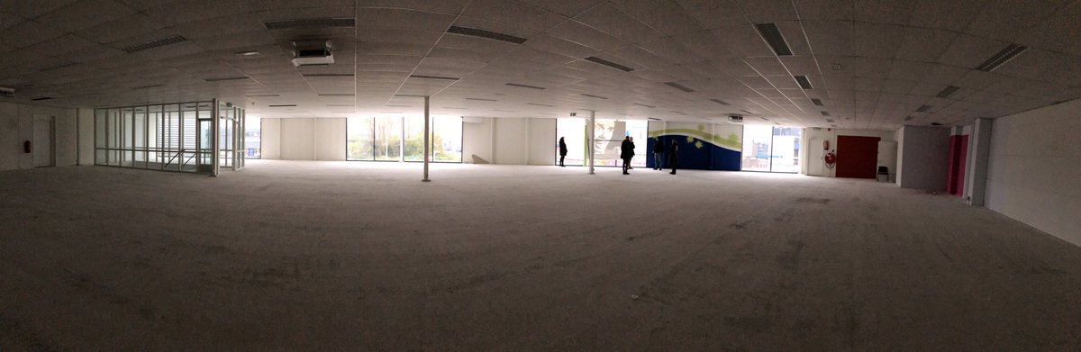 Janvankampen's tweet photo. Vandaag weer een rondje leegstaande panden en ruimtes gedaan voor de grote Studio O verhuizing. Van oude meubelzaken tot een bunker. #Beverwijk #StudioO https://t.co/rxjX0mzhrC