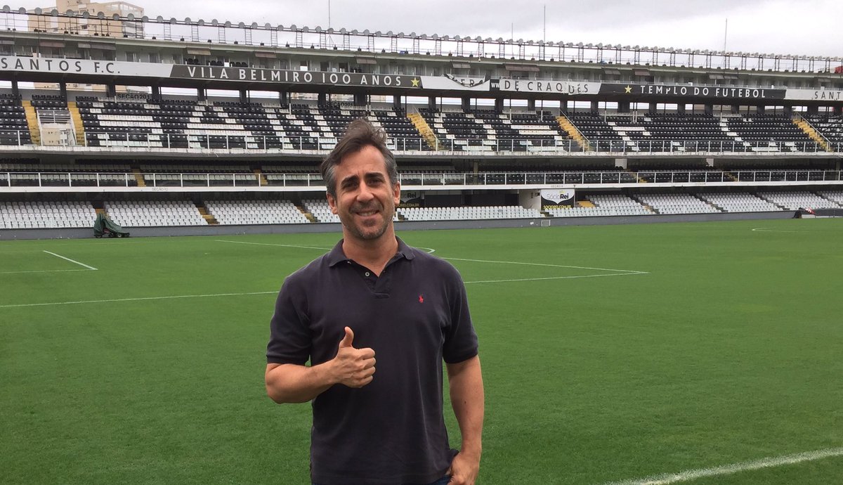 guerranews's tweet photo. No #Gramado do #Santos #Futebol #Clube ! #VilaBelmiro 30 anos depois!! https://t.co/rEFATgjfz3