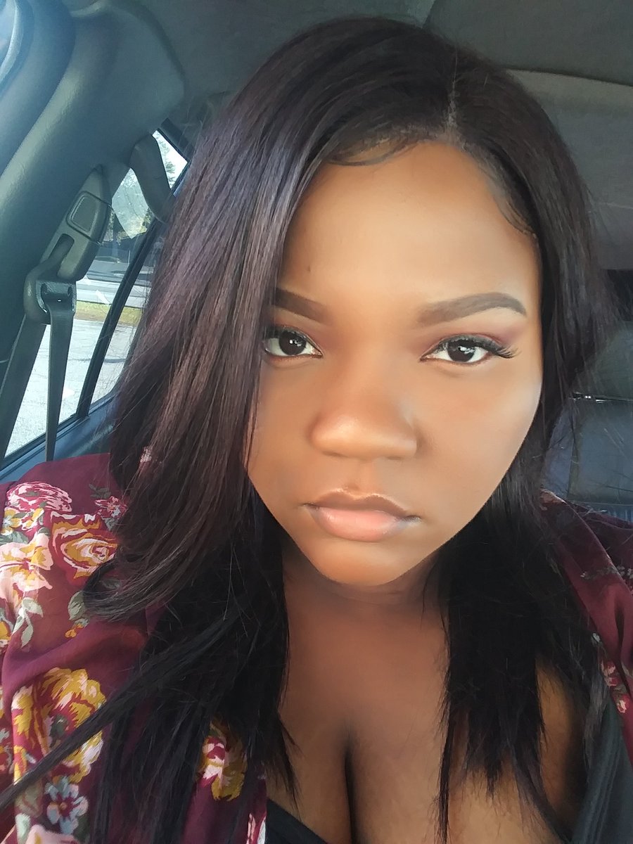 SimplyNiseyYT's tweet photo. #Mood #imback #simmer #gamergirl #makeup #irl #runningerrands #fall #fallvibes #falltimefine #snyt #simplyniseyyt https://t.co/9E1x1Xf6IN
