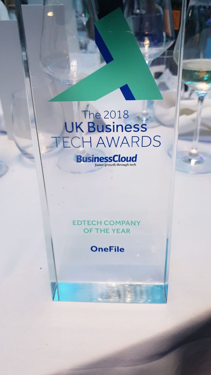 <a href="/OneFileUK/">Onefile</a> only just went and won #edtech #business of the year!!! 
😍😍😍😍😍 Buzzing!!  #UKBizTechAwards #education #technology