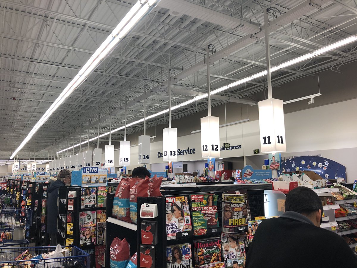 jasonmcafee412's tweet photo. Apparently no one at Meier thought two days before Thanksgiving might get a little busy... https://t.co/zZWVG9QpBM