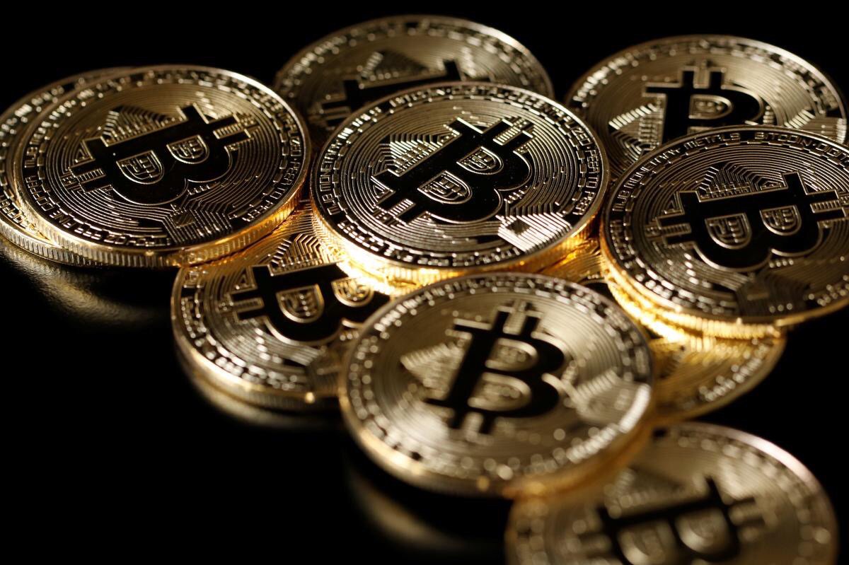 Crypto_McDuck's tweet photo. Look at the bright side...

People are talking about Crypto Currency again! 

#Crypto #CryptoCurrency #Bitcoin #Trading #Blockchain #AltCoins #Market #News #Price https://t.co/xUiq8aicu9