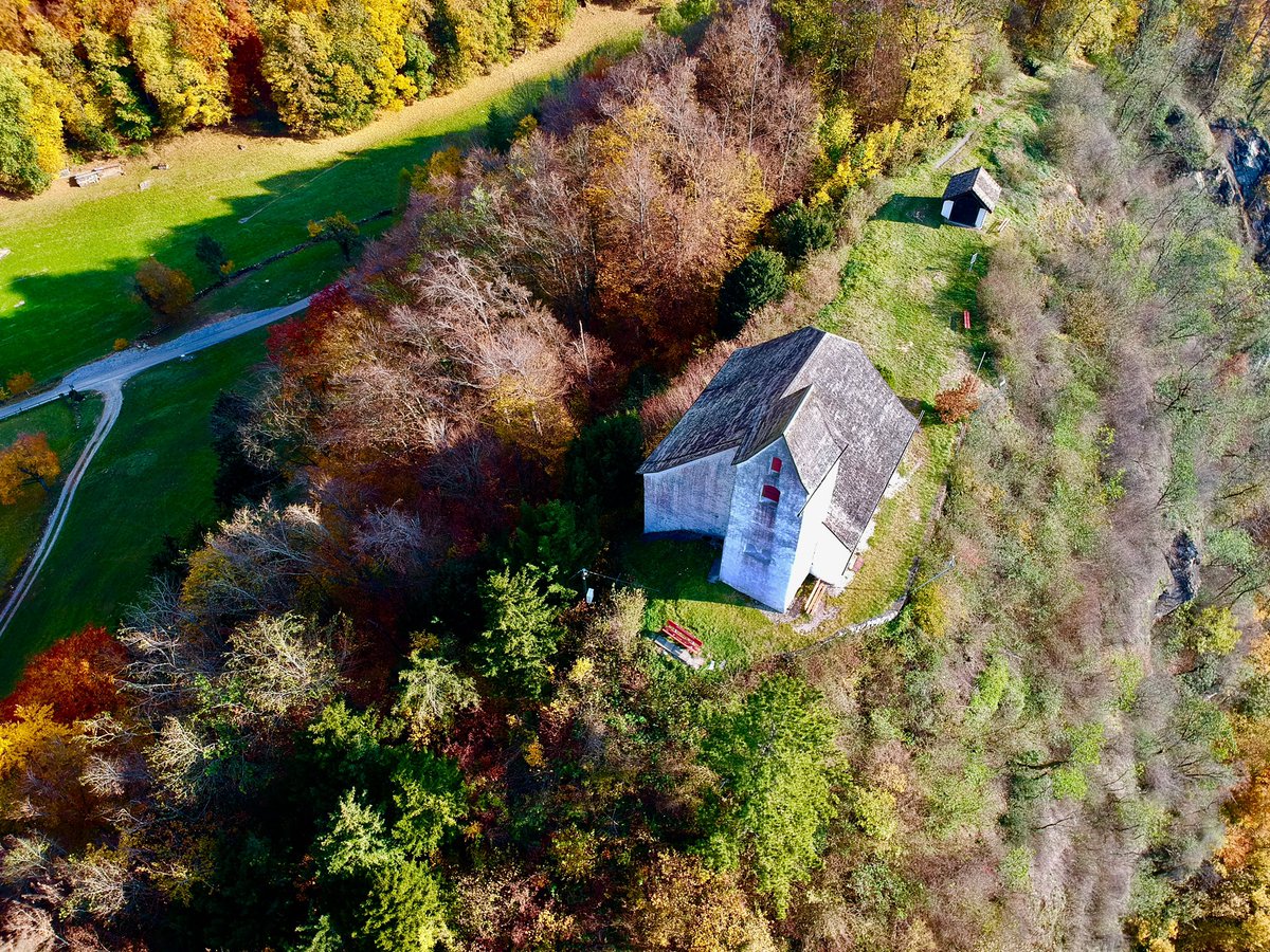 #dji #bestplacestogo #dronestagram #earthpix #visitswitzerland #djimavicpro #drone #drones #dronephotography #dronestagram #droneporn #dronevideo #dronephoto #dronepilot #glarnerland #glarnerwoche #glarnerjahreszeiten #glarnerlandtourismus #blickheimat #glarnerlandmachtschön