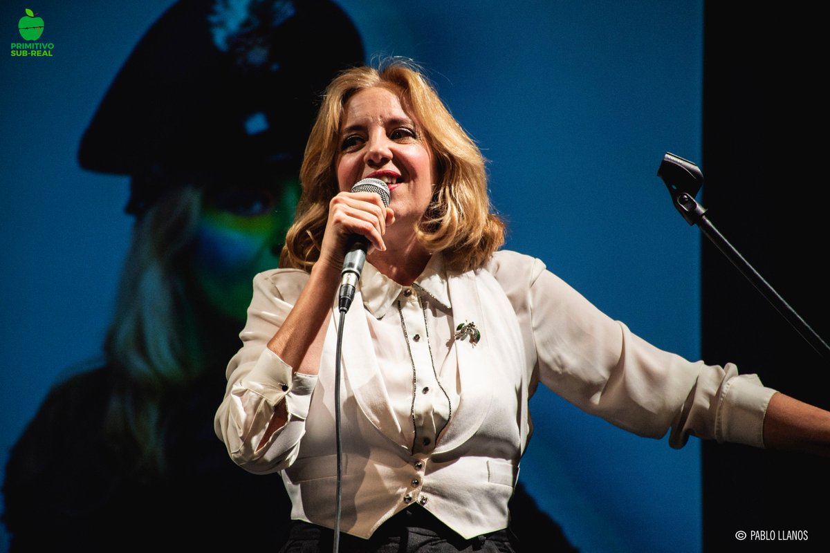 Comida_deGusano's tweet photo. @personastandup paso por #Mendoza.

La @NaveCulturalMza se lleno y disfruto del show de Ana Caro, Vanesa Strauch, Malena Pichot y Charo Lopez

📷 @PabloLlanos90 

🍏#PrimitivoSubReal Voz y Cultura https://t.co/D6QtEdOG1E
