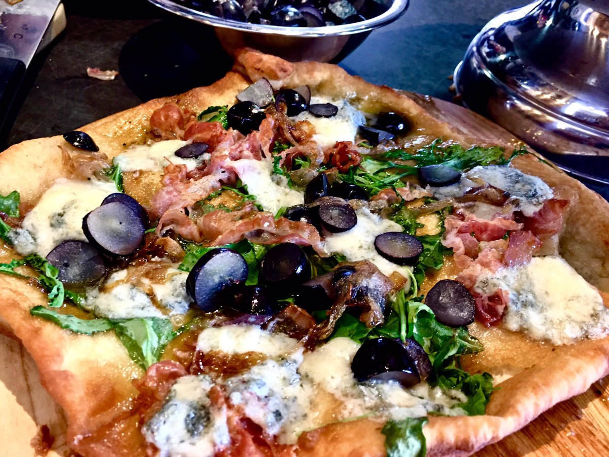 TastedTV's tweet image. Just SOME of the amazing offerings from the 💕#newcookbook “Invite, Cocktails,Canapés, Company” ...support an awesome #CANADIAN #chef | #mixologist amazon link is at: invitecatering.com #torontoeats #torontodrinks #culinarydrinks